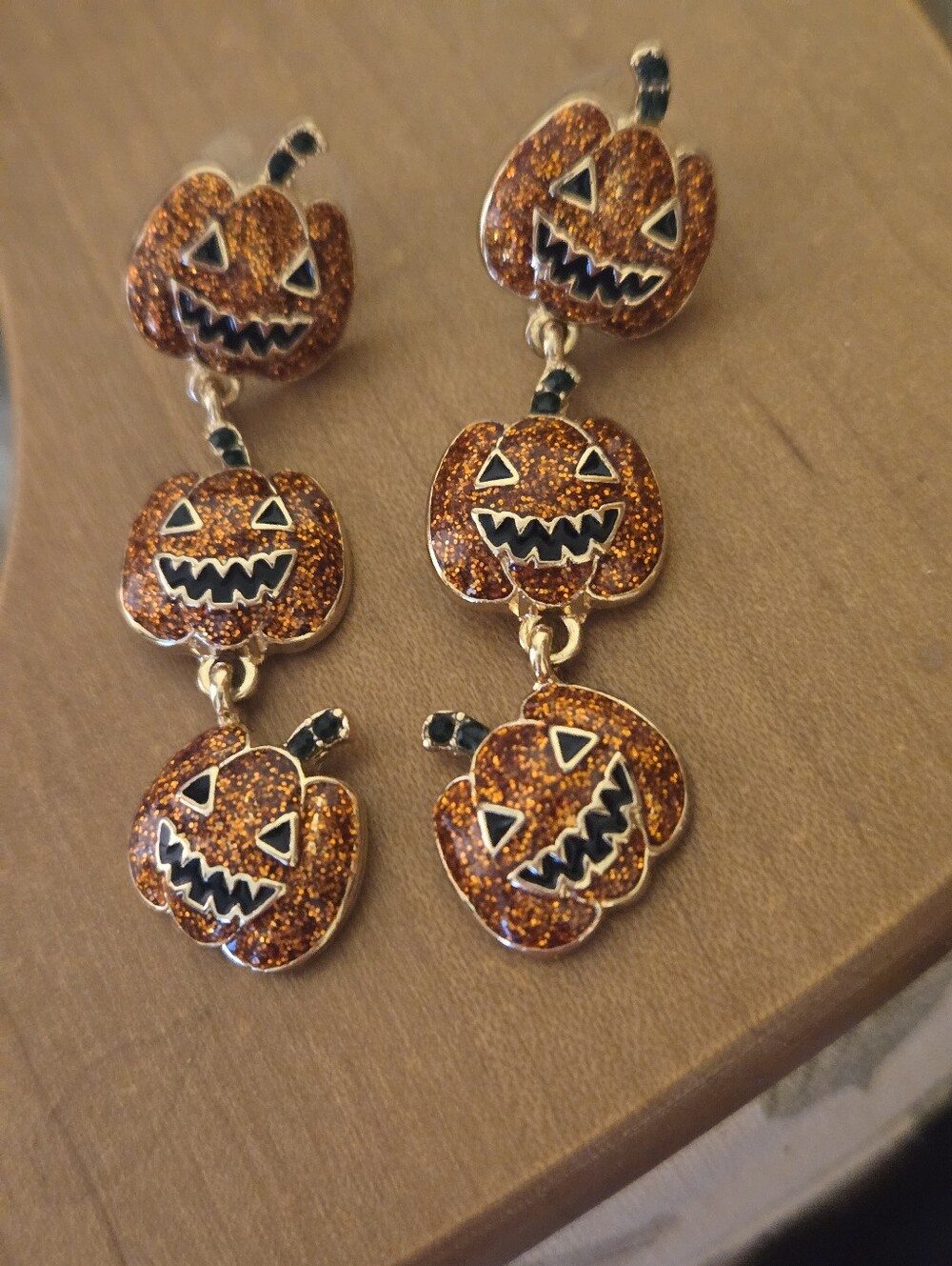 Discount Divas Halloween Tiered Jack O Lantern Dangle Earrings